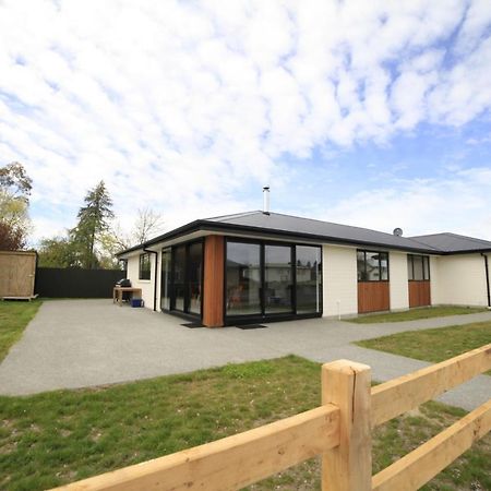 Mackenzie Magic Vila Twizel Exterior foto