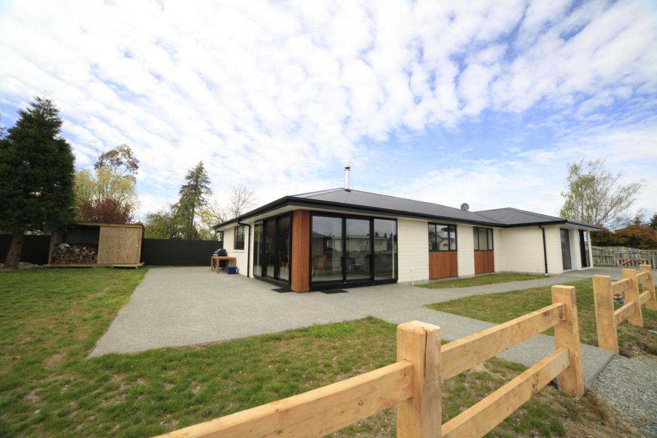 Mackenzie Magic Vila Twizel Exterior foto